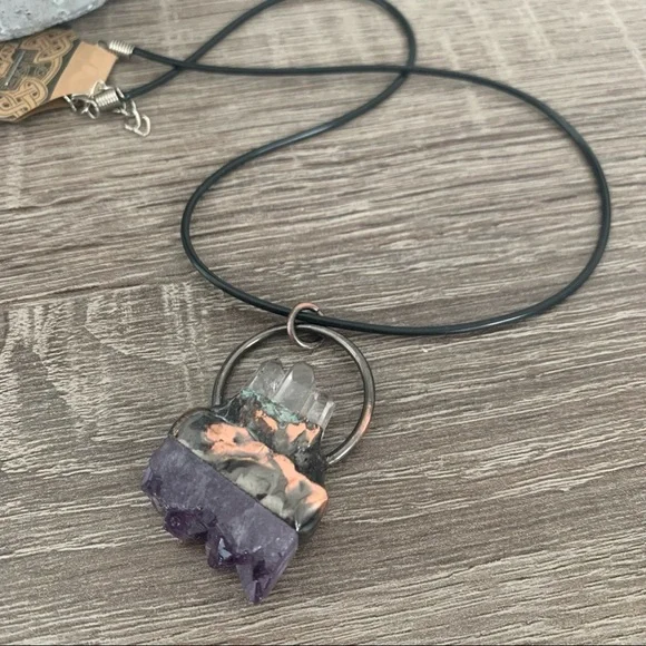 Tri-Quartz Point & Amethyst Copper Wrapped Necklace - Picture 3 of 9